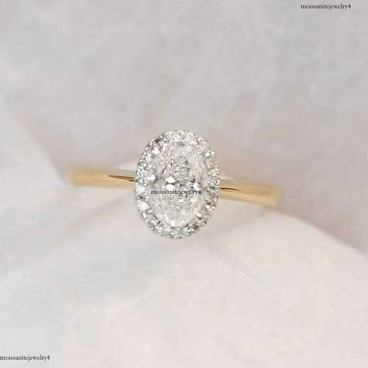 Fashion Jewelry 8x12MM Oval Cut D Color Moissanite 4.5CT Dia 14K Yellow Gold Rind Anniversary Ring