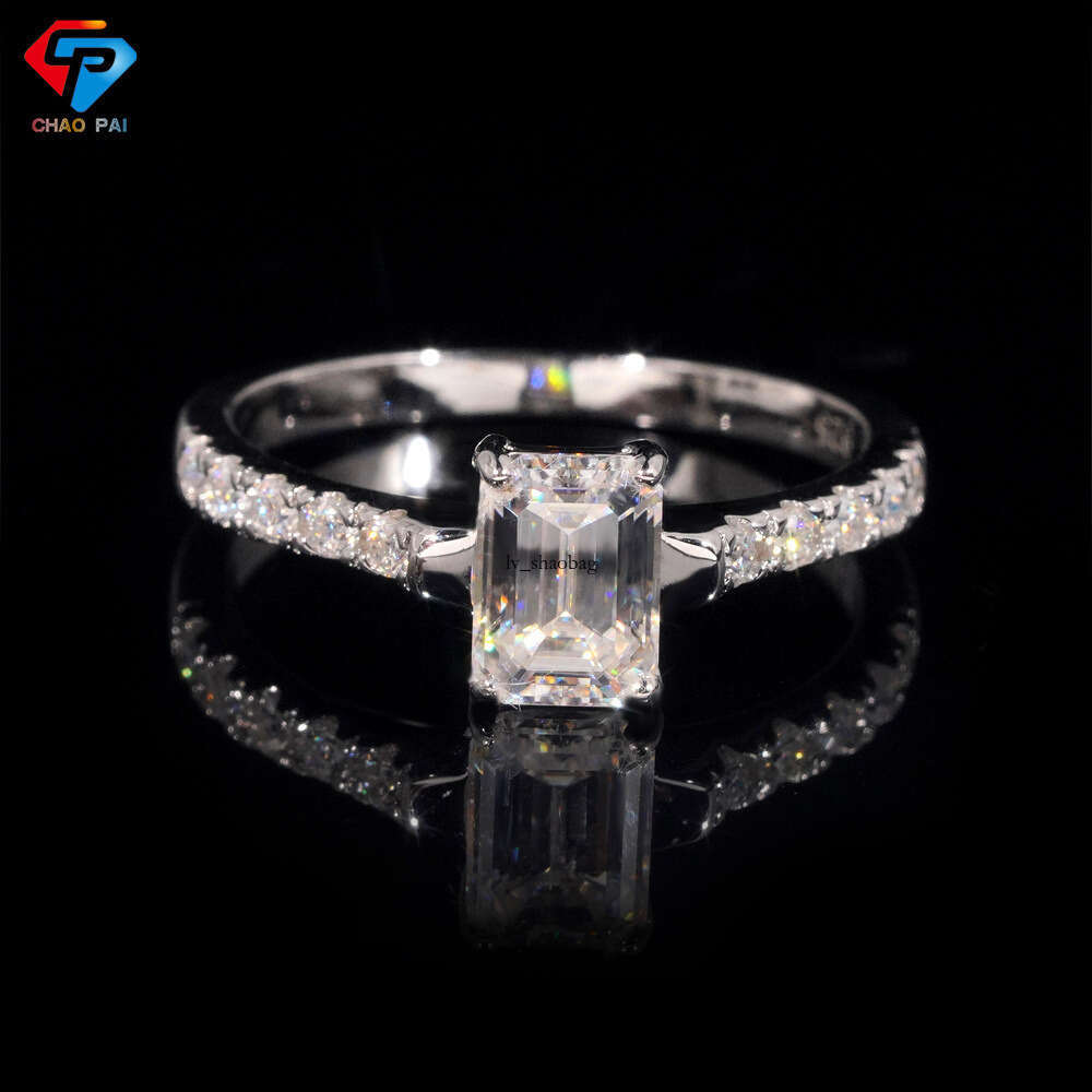 Emerald Cut Moissanite 1 ct Silver High-end Women's Proposal Wedding Ring