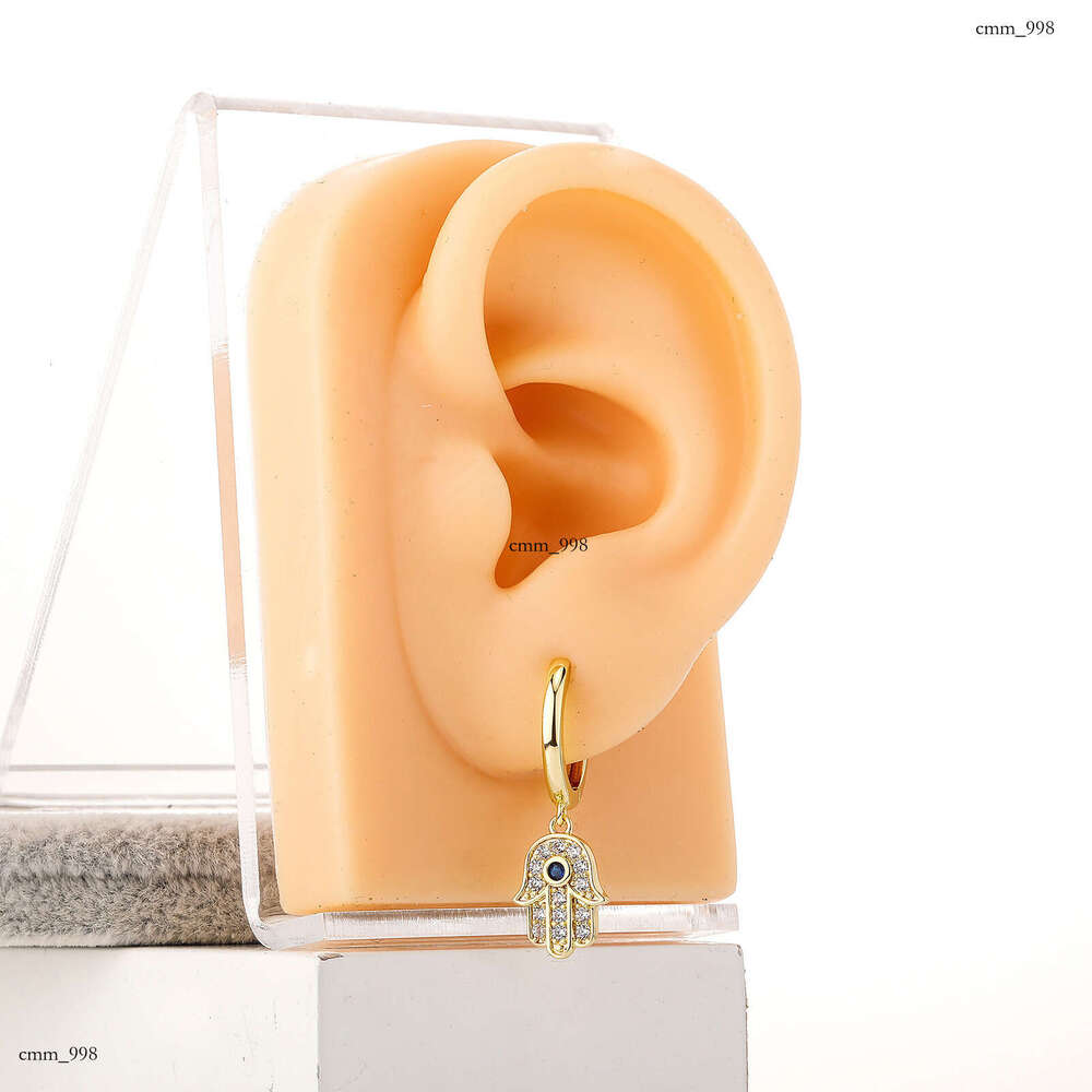 New Super Shiny Dia-Encrusted Devil's Eye Personality Punk Style Earrings for Men and Women