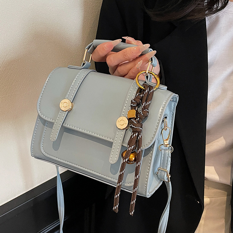 2025 Autumn New Shoulder bag Bag Retro New Fashion Niche Women s Small Square Bag women s New Women s Crossbody Bag Autumn New Designer Bag Handbag