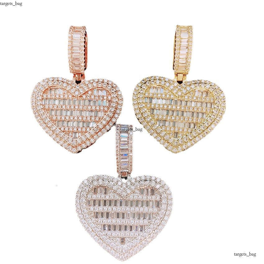 Iced Out VVS Inlaid D Color Moissanite Personalized Hip-Hop Accessories Versatile Necklace Pendant 111
