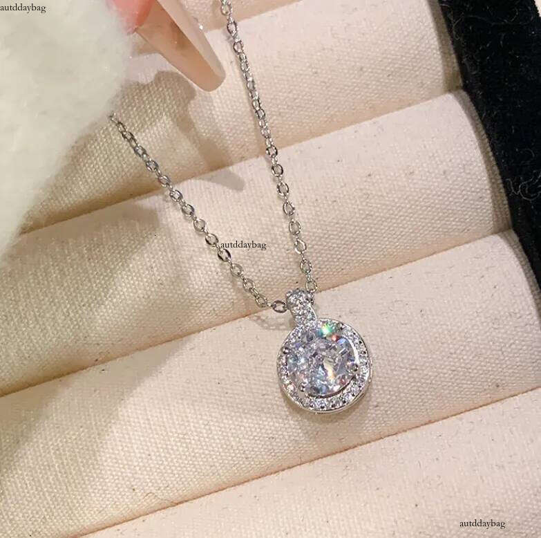 2025 Elegant Sparkling Ins Top Sell Circle Pendant Jewelry Sterling Sier Fill Round White 5A Cubic Zircon CZ Party Women Wedding Clavicle Necklace Gif