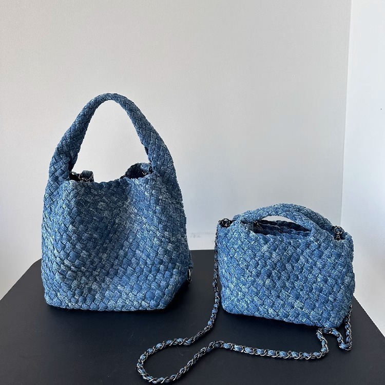 2025 autumn new denim versatile woven handbag niche design large capacity shoulder bag women's crossbody bag designer bag