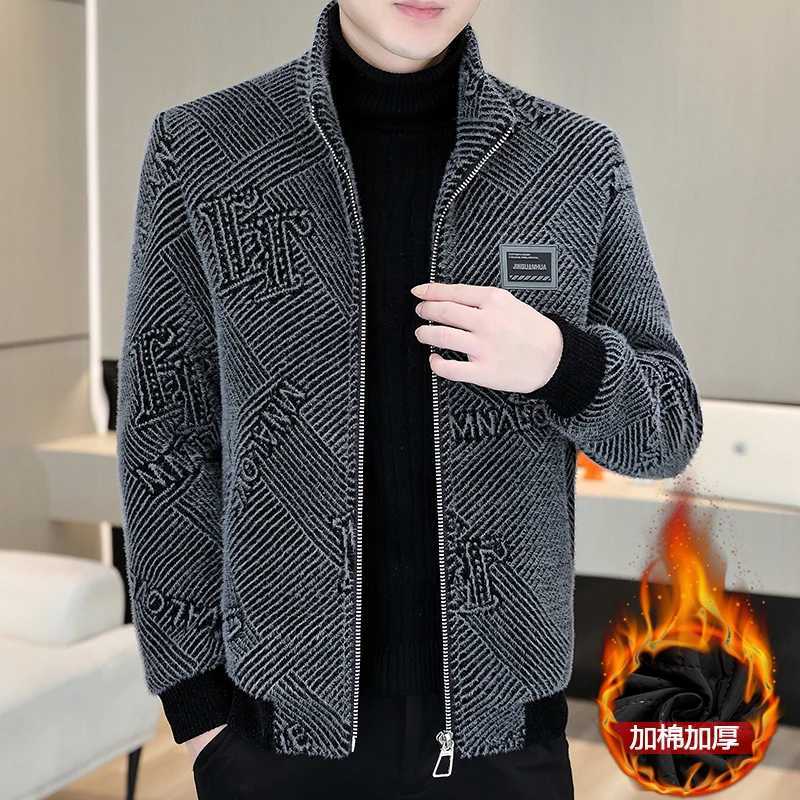 Mens Short Woolen Coat Autumn Winter Keep Warm Jackets Korean Style Streetwear Trends Casual Wool Outerwear XJ250809