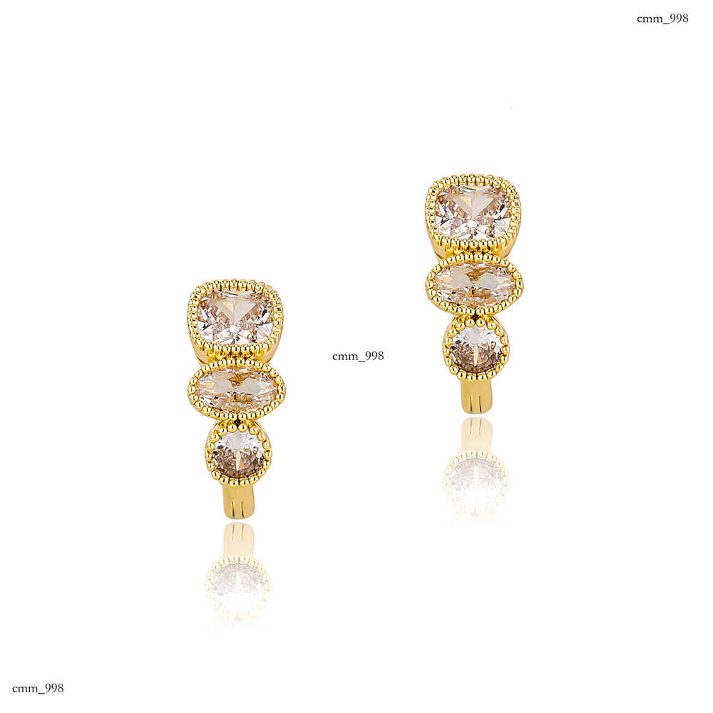 French Gradient Dia Earrings for Women, High-end Sense, Elegant Earrings, Delicate and Versatile Ear Jewelry, Sterling Silver Plated with Real Gold