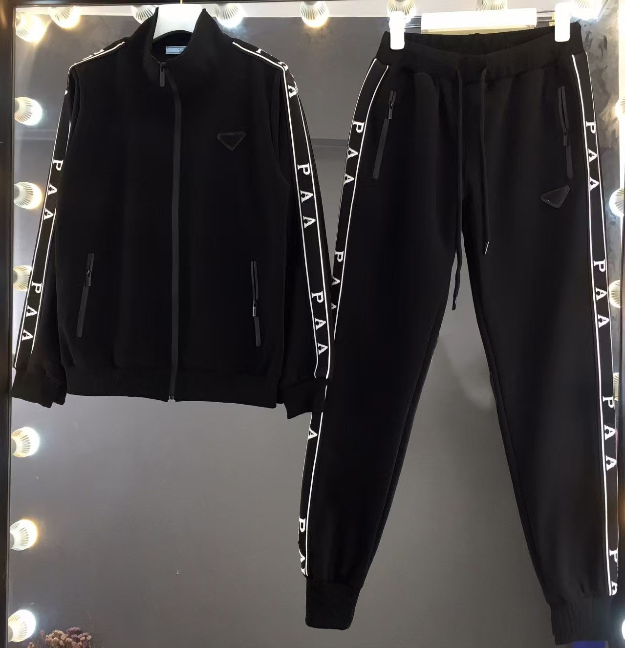 Mens Tracksuits Mens Designer Tracksuits Suit Letters Print High Street Loose Woman Sweatsuit and Sweatpants Sets Casual Sports Pants Jogger Clothing S-2XL