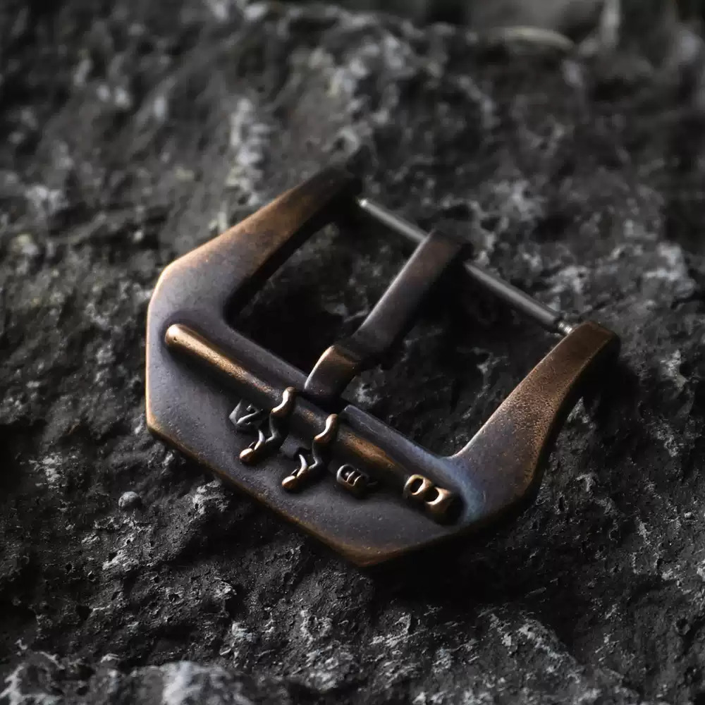 Bronze buckle made of aged 22 24 26MM tin oxide bronze strap buckle accessories, pure copper genuine leather buckle