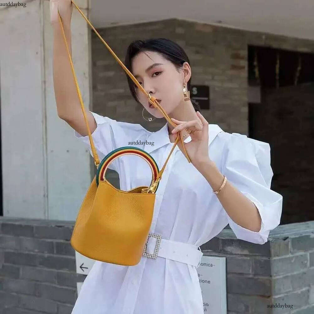 Fashion Large Capacity Leather Bucket For Women Design High Quality Cowhide Handbags High-End Elegant Lady Dinner Bag