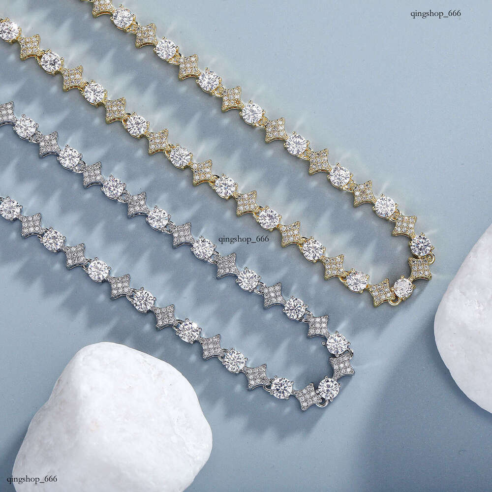 New Bracelet Four-Leaf Flower Moissanite chain Tennis Necklace for Women Exquisite High-End Sense Jewelry Clavicle Chain