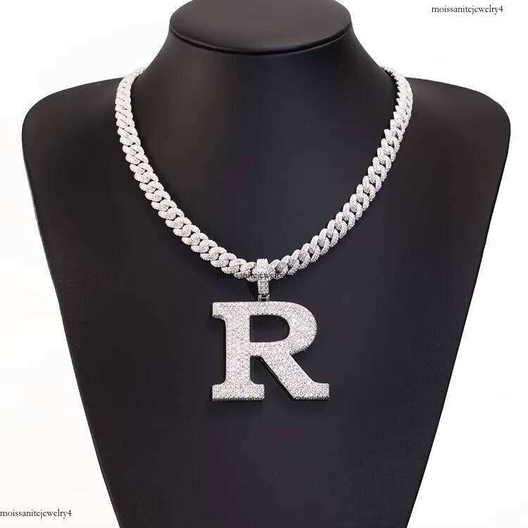 Fashion Hip Hop Jewelry Shine Dia VVS Moissanite Iced Out Sier Name Letter Pendant for Men