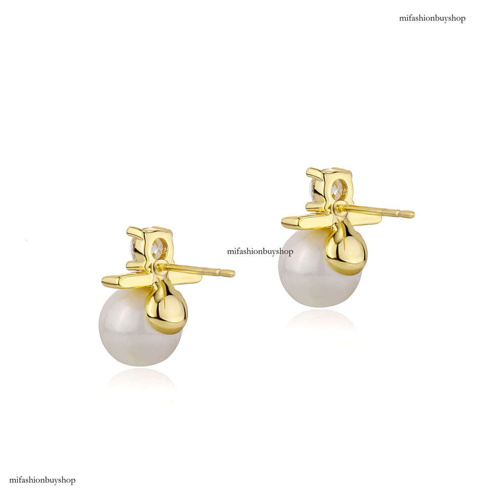 Trendy French Romantic Pearl Zircon Earrings with Sier Needle High-end Design for Women