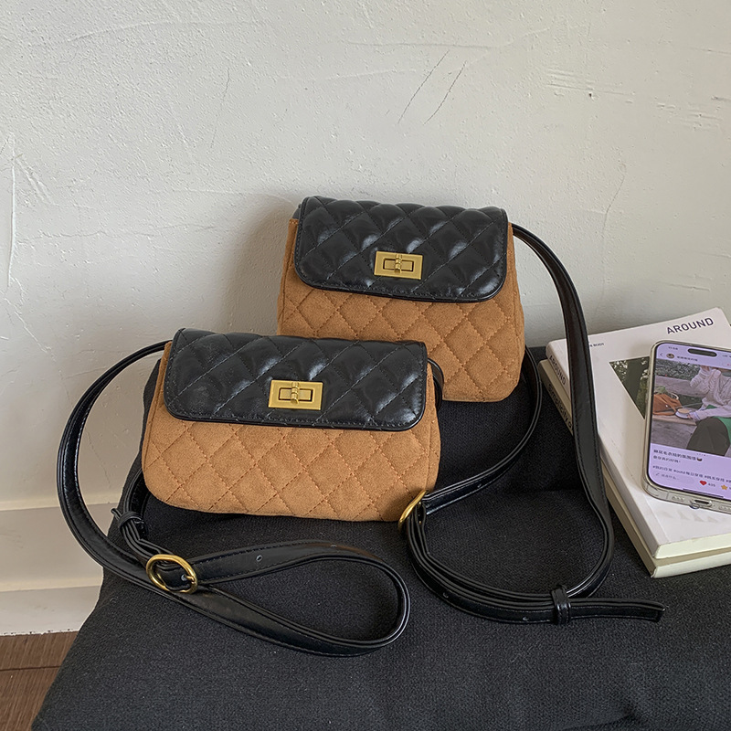 design Autumn New Plaid Pattern Color Block Women s Crossbody Bag Niche Design Light Luxury Women s Shoulder Bag Small Square Bag Autumn Designer Bag 