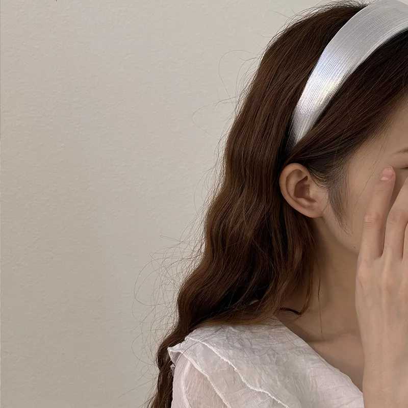 Korean Style Wide Leather Handbags Shiny Gold Silver Pu Bands Fashion Plain Sponge Hair Hoop Wen Hair Clip Retro Hair Accessories Y250809