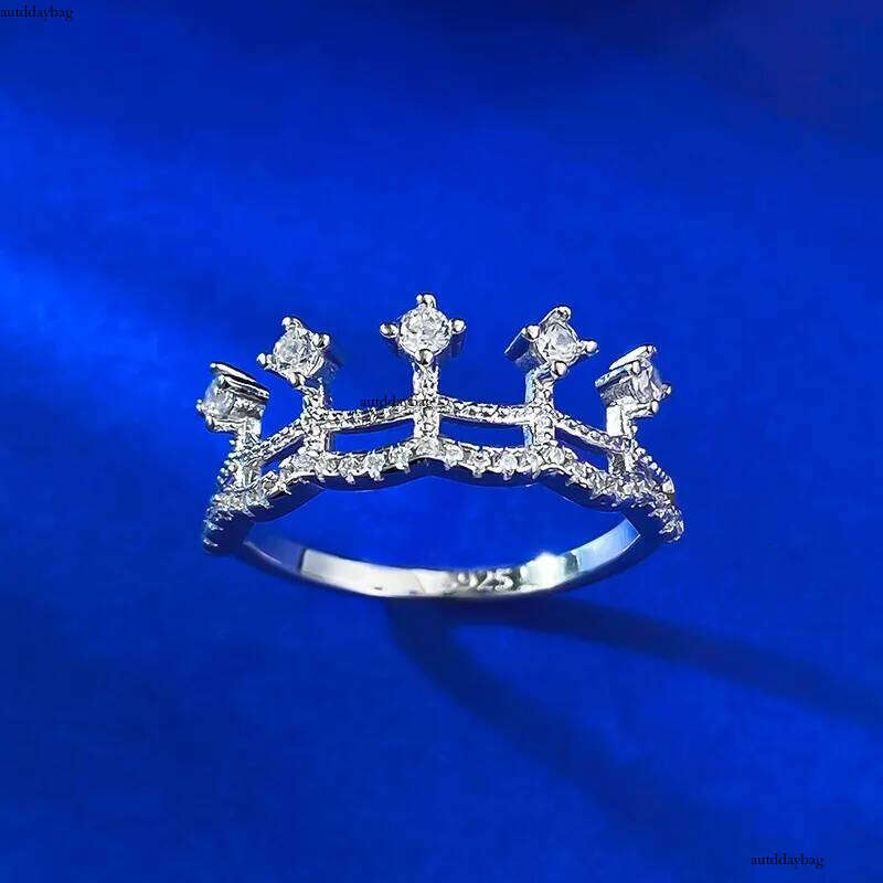 Choucong Ins Top Sell Elegant Wedding Rings Jewelry Genuine 100% Sterling Sier Pave Lab Moissanite Dia Eternity Lace King Women Crown Ring Gift