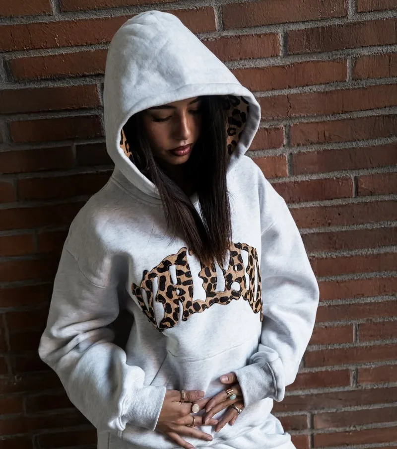 American hiphop leopard print letter embroidery men hoodie retro Harajuku street sports suit fashionable casual sweatshirts y250729