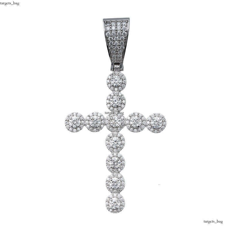 Hip-Hop Jewelry Hot-Selling Iced Out VVS Inlaid D Color Moissanite Cross Pendant