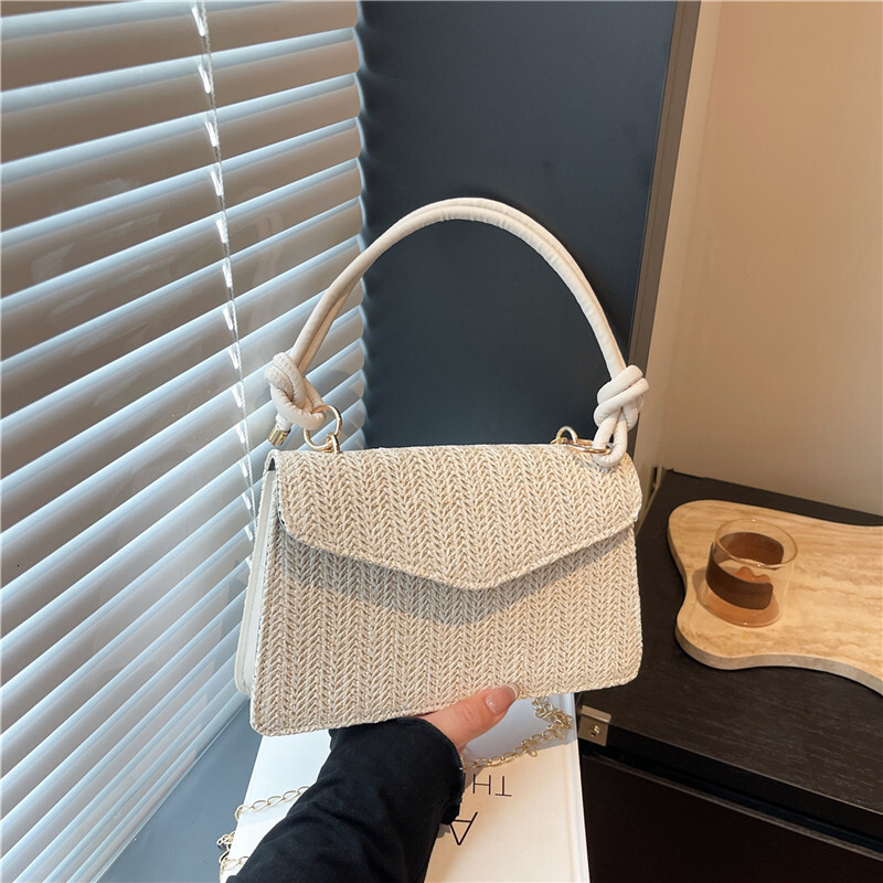 Autumn fashion new women's shoulder bag Korean style minimalist handbag grass woven small square crossbody autumn designer