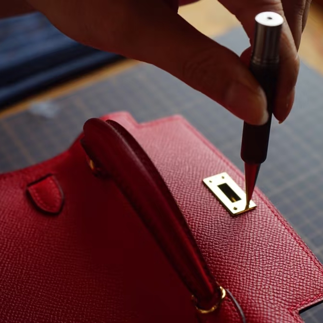 Fully handmade Designer Mini Handbag Fashion Shoulder Bag Classic Crossbody Bag Banquet Bag using French imported original leather 24K gold plated hardware