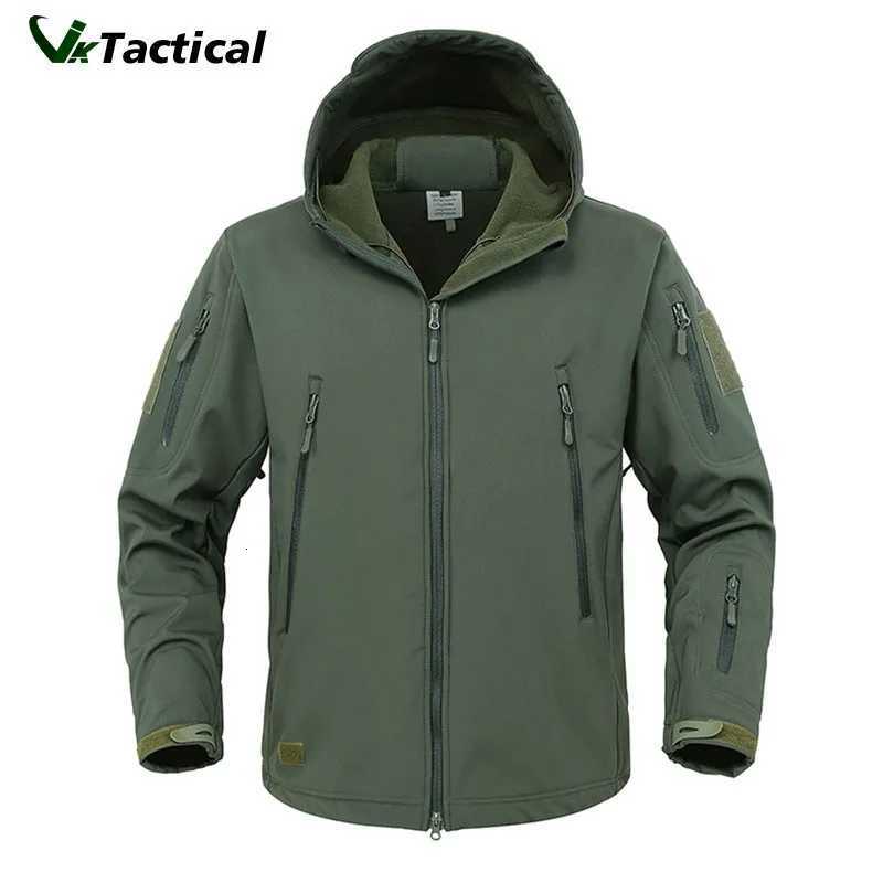 Military Shark Skin Soft Shell Jackets Men Tactical Windproof Waterproof Jacket Men Army Combat Jackets Mens Hooded Bomber Coats W250809