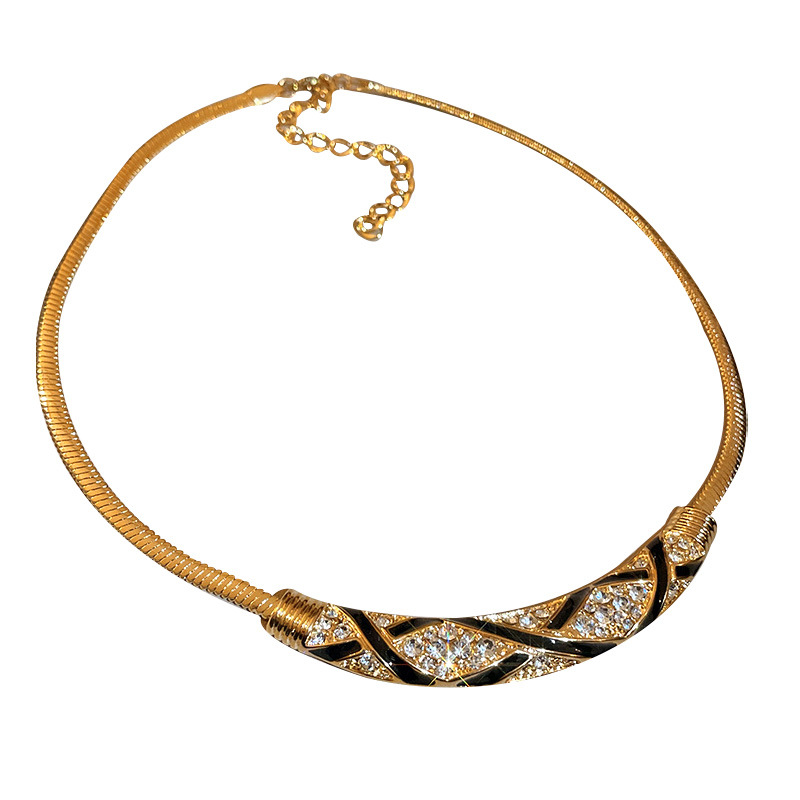 European American Heavy Metal Rhinestone Embellished Arched Necklace Vintage Mid Century Light Luxury Collarbone Chain for Women
