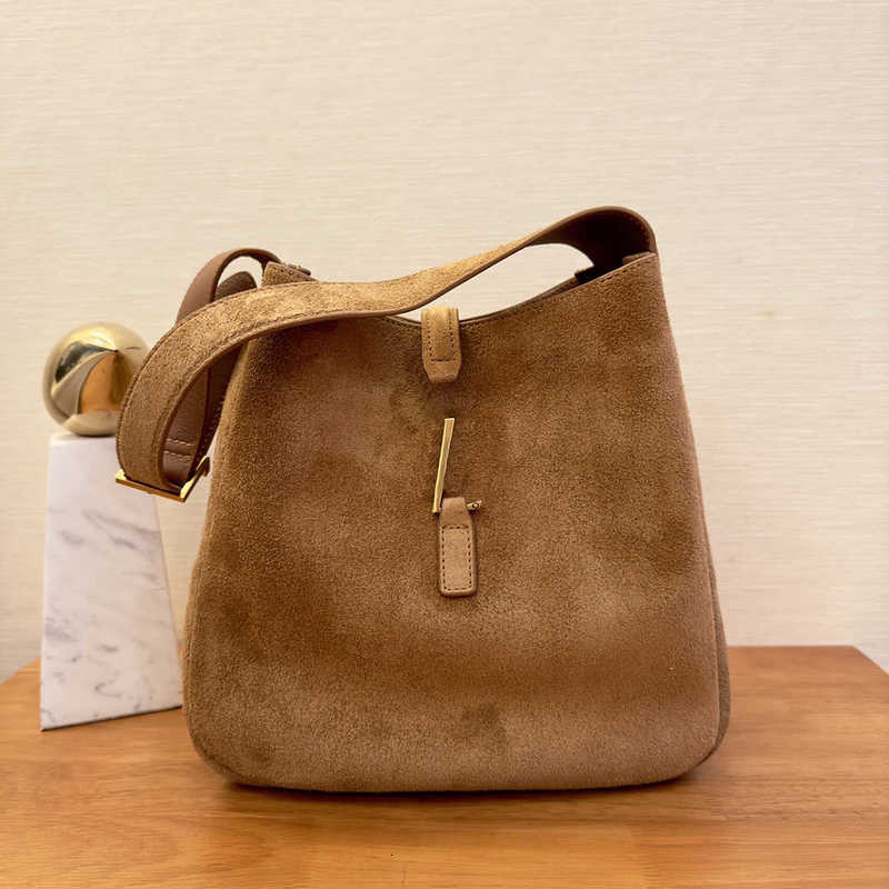 12A Mirror Quality Designers Hobo Bag Womens 22CM Small Bags Suede suede Leather Black Purse Luxurys Gold Tone Handbags Classic Handle Bag Shoulder Box Bag