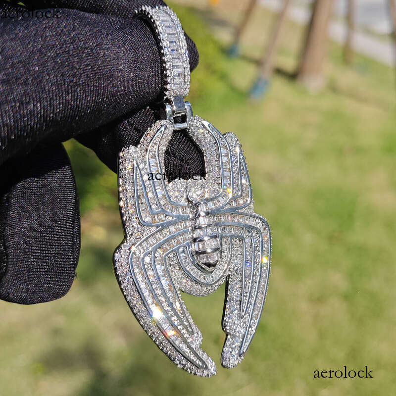 New Hip-Hop Little Spider Pendant Simple Personality Full Dia Inlaid Necklace Unisex Trendy Accessories Jewelry