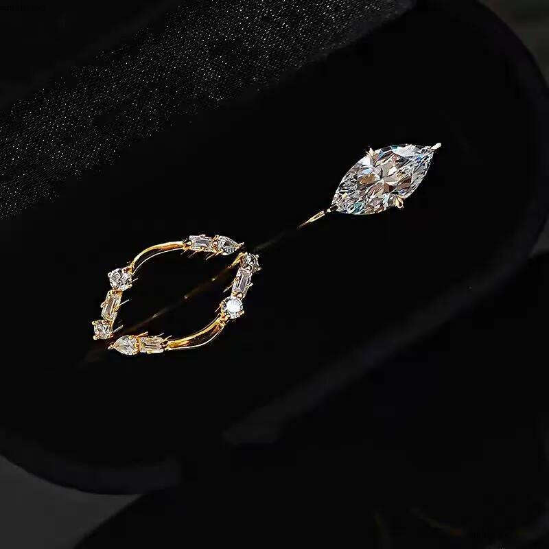2025 Ins Top Sell 3Pcs Couple Set Jewelry 100% Real Sterling Sier Gold Marquise Cut White Moissanite Dia Party Eternity Women Wedding Ring Gift