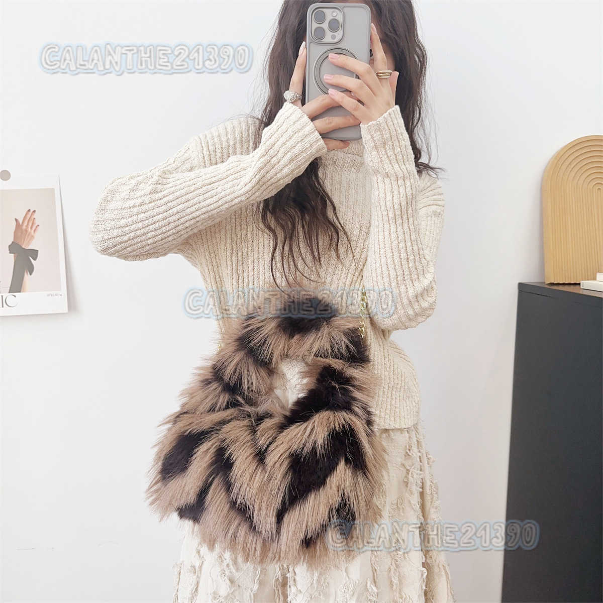 2024 New Autumn and Winter Same Style Imitation Fox Fur Jacquard Texture Handbag Crossbody Bag H250808