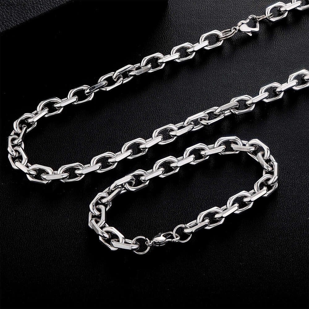 Hip-Hop Titanium Bracelet Dia-Shaped Six-Sided Polished Heart-Shaped Sterling Silver Clasp Simple Personality Necklace