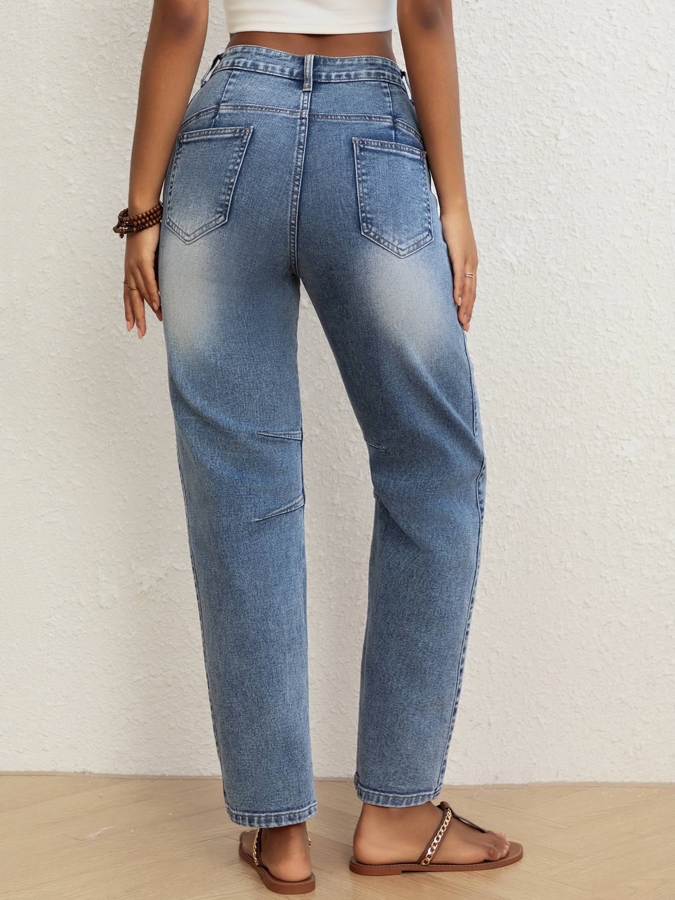 Elegant Ladies' Extra-Large Stretch Denim Trousers Designed for a Casual Yet Sophisticated Look