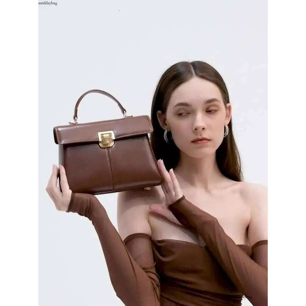 Niche Clutch Women's Fashion Leather Handbag Brand Design Single Shoulder Cross-Body Bag