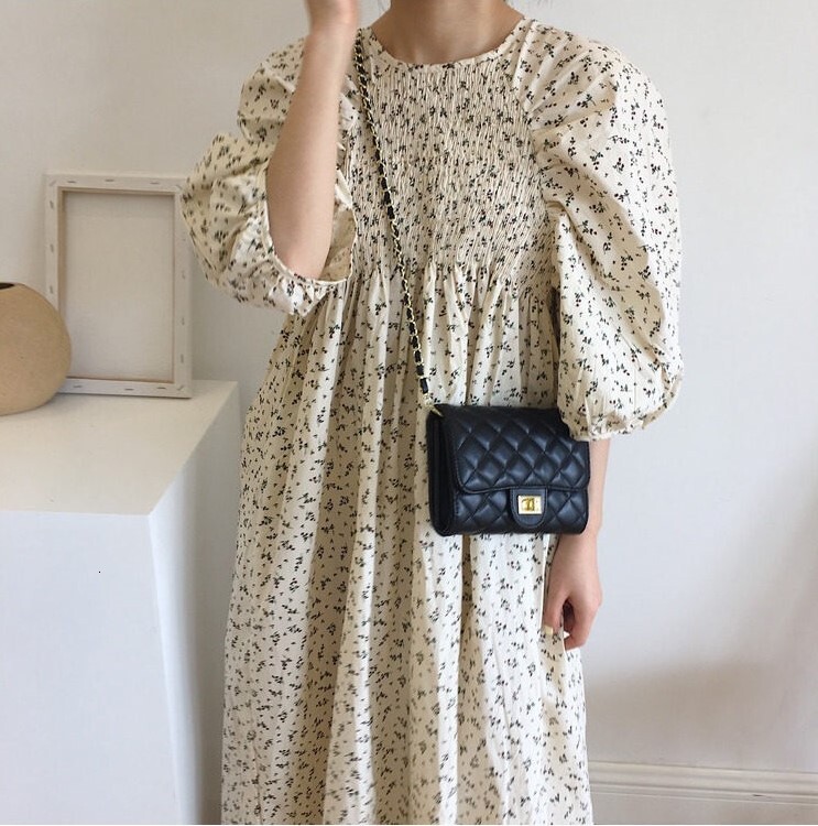 2025 New Fashionable Quilted Small Square Bag Mini Chain Bag Student Wallet Korean Crossbody Bag Free Shipping Designer Luxury Korean Edition Women�