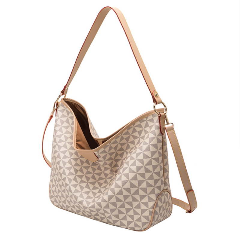 Free shipping, large capacity, high-end design sense, women's casual 2025, European and American fashion printed hand-held shoulder bag, bag mout