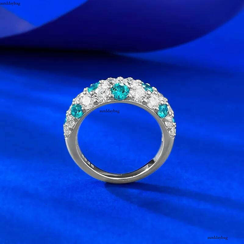 2025 Choucong Ins Top Sell Jewelry Soild 100% S Sterling Sier Full Gypsophila Green Lab Moissanite Dia Eternity Women Wedding Band Ring Gift