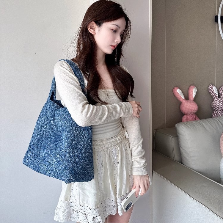 2025 autumn new denim versatile woven handbag niche design large capacity shoulder bag women's crossbody bag designer bag