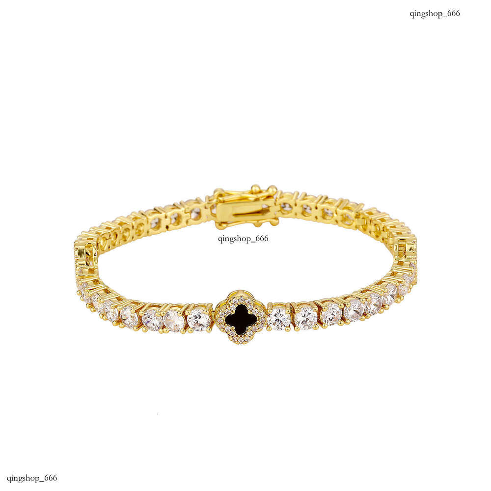 New Bracelet Four-Leaf Flower Moissanite chain Tennis Necklace for Women Exquisite High-End Sense Jewelry Clavicle Chain