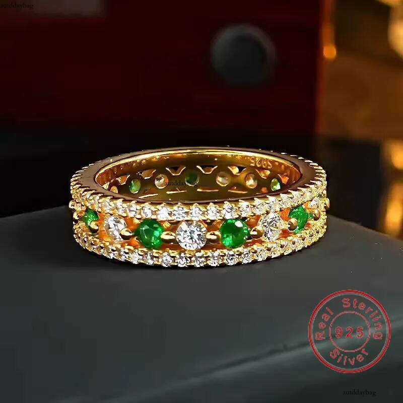 2025 Ins Top Sell Popular Wedding Rings Jewelry Real 100% Sterling Sier Emerald Lab White Moissanite Dia Party Eternity Women Engagement Band Ring