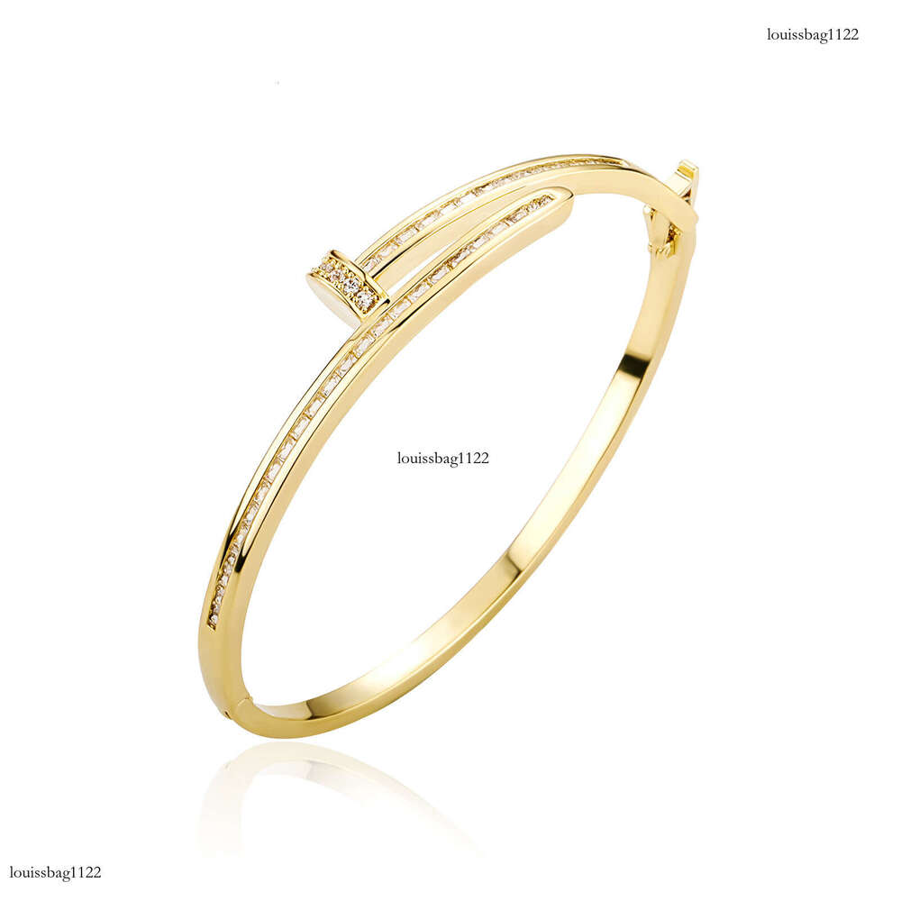 Hip Hop Classic Luxurious Nail-Shaped Zircon Earrings Bracelet INS Internet Celebrity Hot Push Gold Australian Personality Jewelry