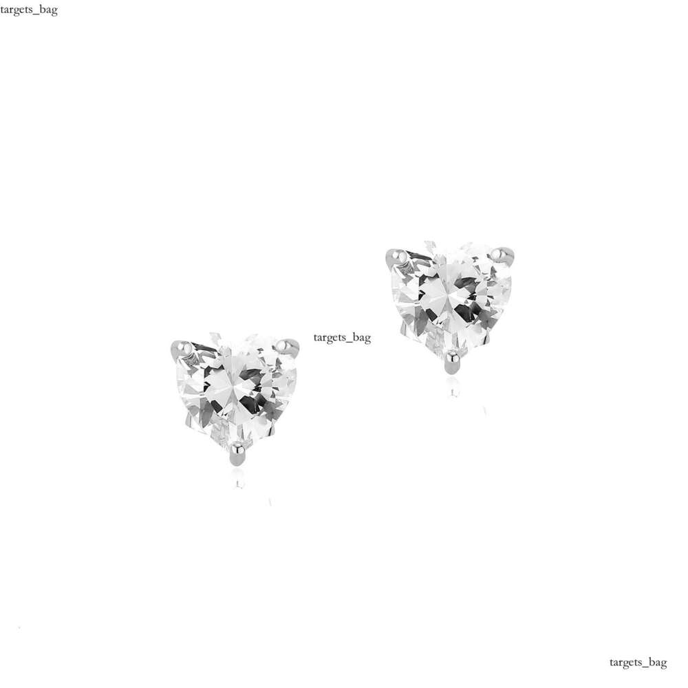 Heart-shaped Zircon Sparkling Earrings for Women, Simple and Elegant, Light , Exquisite Sier Needle Fashion Ear Jewelry