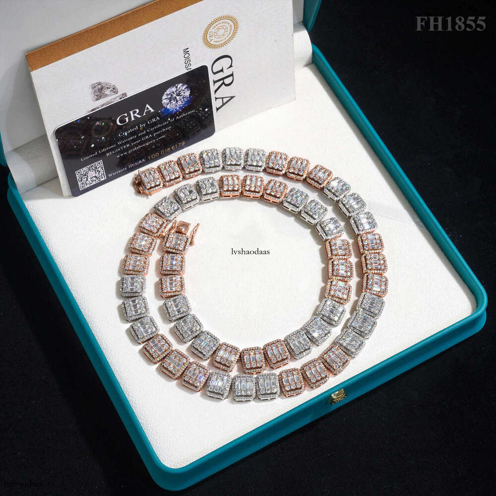 New Style Personality Hip-Hop Unisex Sier Inlaid Moissanite Two-Tone Square Cuban Chain