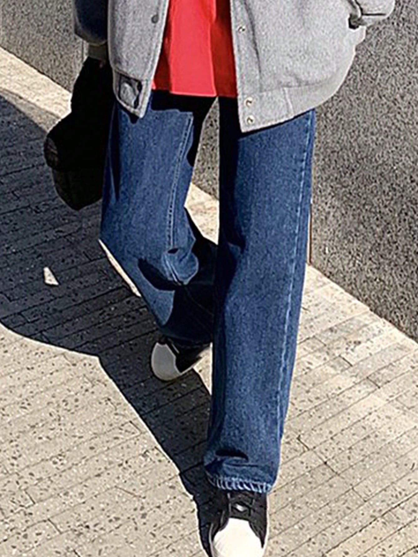 Lady's deep blue high-waisted wide-leg jeans