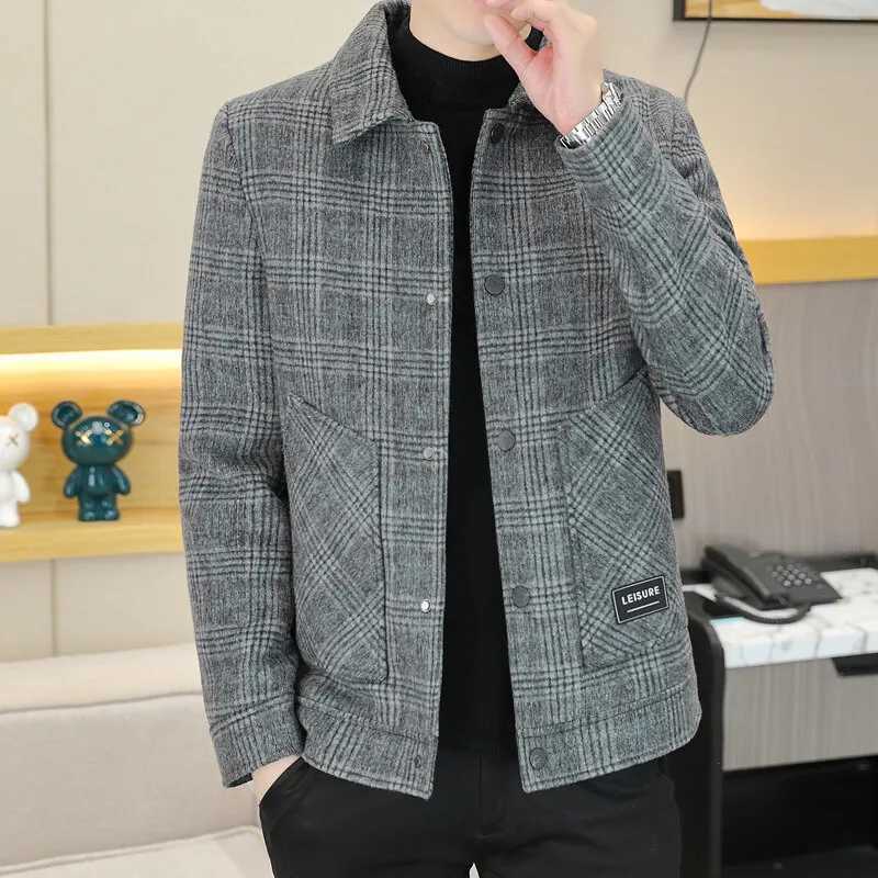 2025 New Autumn Winter Mens Casual Plaid Short Woolen Coats Streetwear Slim Fit Wool Windbreaker Jacket Clothing Warm Top ParkaXJ250809