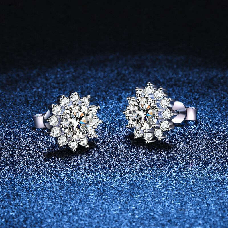 Live Iced Out VVS Suower Studs 50 ct D Color Moissanite Stud Earrings for Women