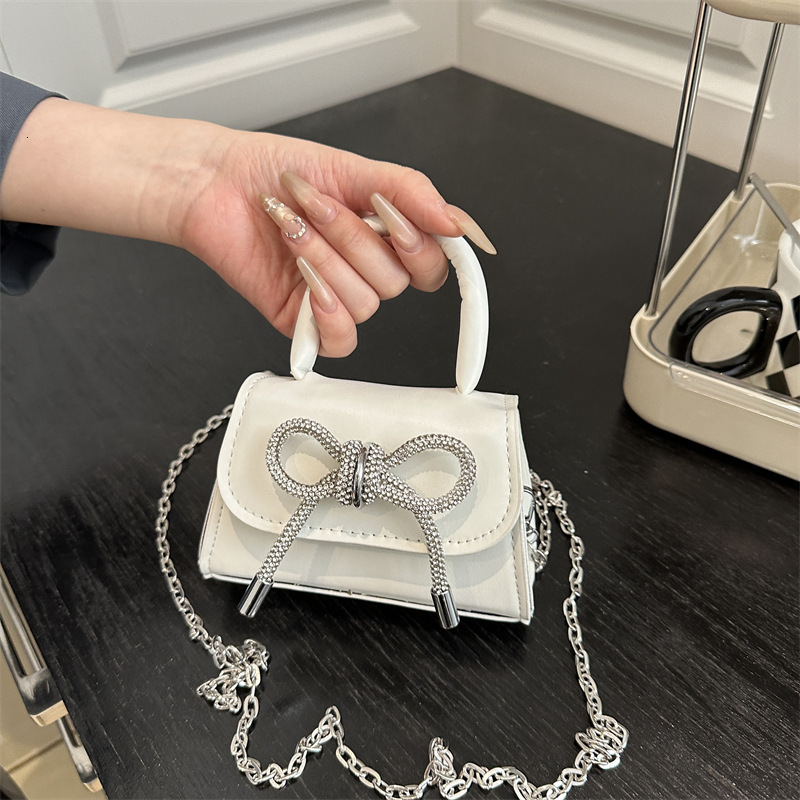 2025 Autumn New French Style Textured Women s Shoulder Bag Niche New Bow Small Square Bag Fashionable New Women s Crossbody Bag Autumn New Designer Ba