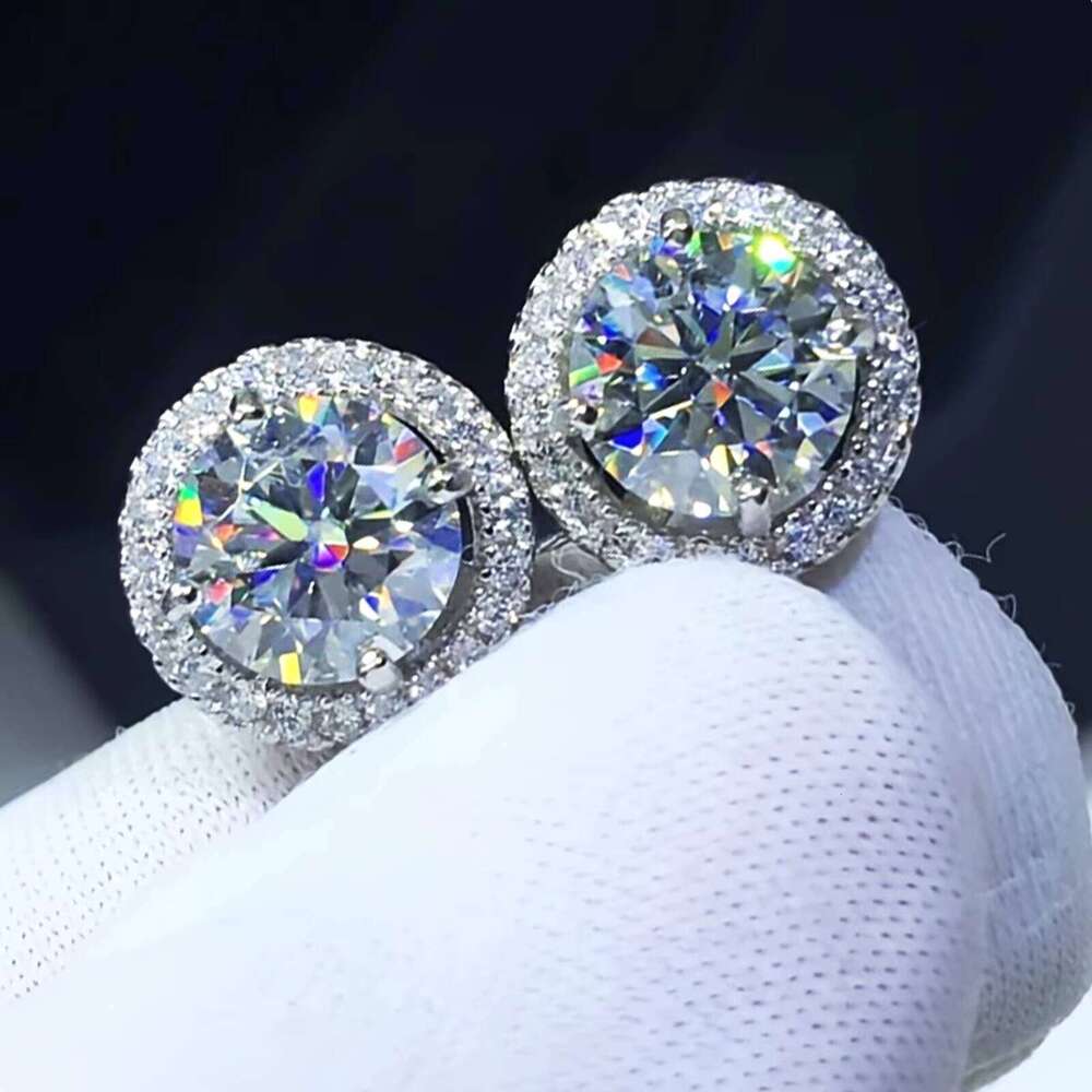 Luxurious Sandstone Stud 1ct VVS Pure Sier Unisex Jewelry Flower Cluster Halo Earrings with GRA Certificate