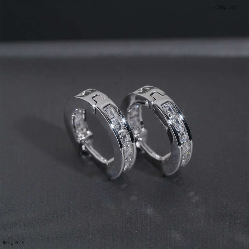ICED OUT Synthetic Square Inlaid Zircon Hoop Ear ClipIced Out VVS Gold Plated Fashion Simple Elegant Earrings