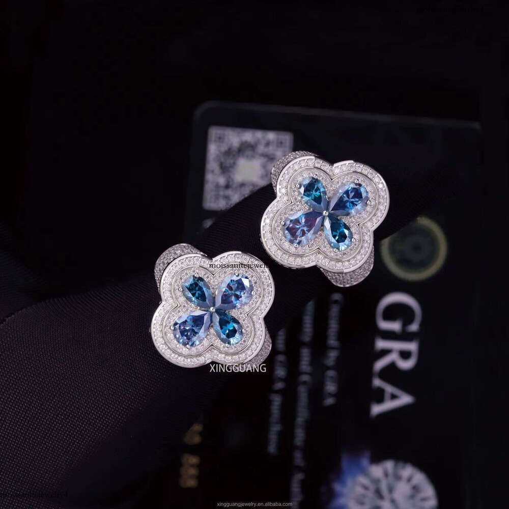 Factory Price Full Iced Out Pear Cut Cross Sterling Sier Gold Plated Hip Hop VVS Blue Moissanite Dia Ring