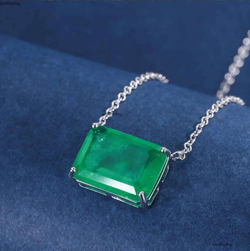 Choucong Ins Top Sell Laddies Jewellery Square Pendant Solitaire Sterling Sier Princess Cut Emerald Party Fashion Women Beach Clavicle Necklace Gift