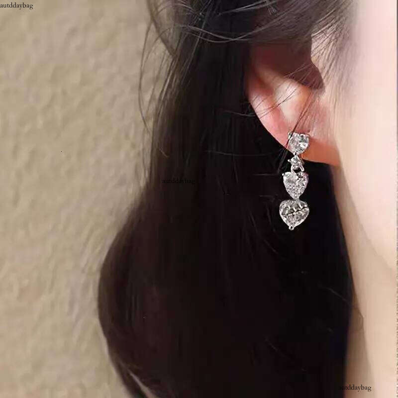 2025 Ins Top Sell Dangle Earrings Jewelry Pure 100% Sterling Sier Heart Shape White Lab Moissanite Dia Party Elegant Women Wedding Bride Long Earring