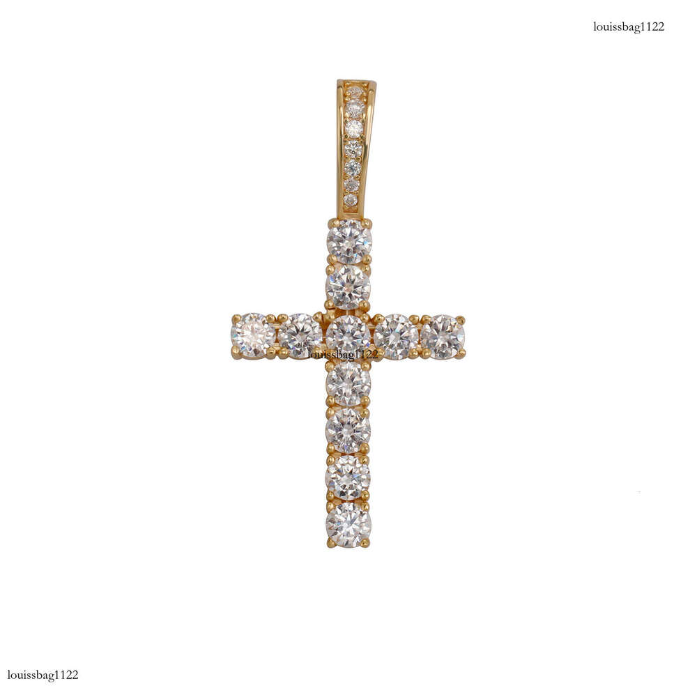 Iced Out VVS Moissanite Cross Necklace Full Dia Hip-Hop Pendant Super Sparkling Fire Color Clavicle Layered Chain